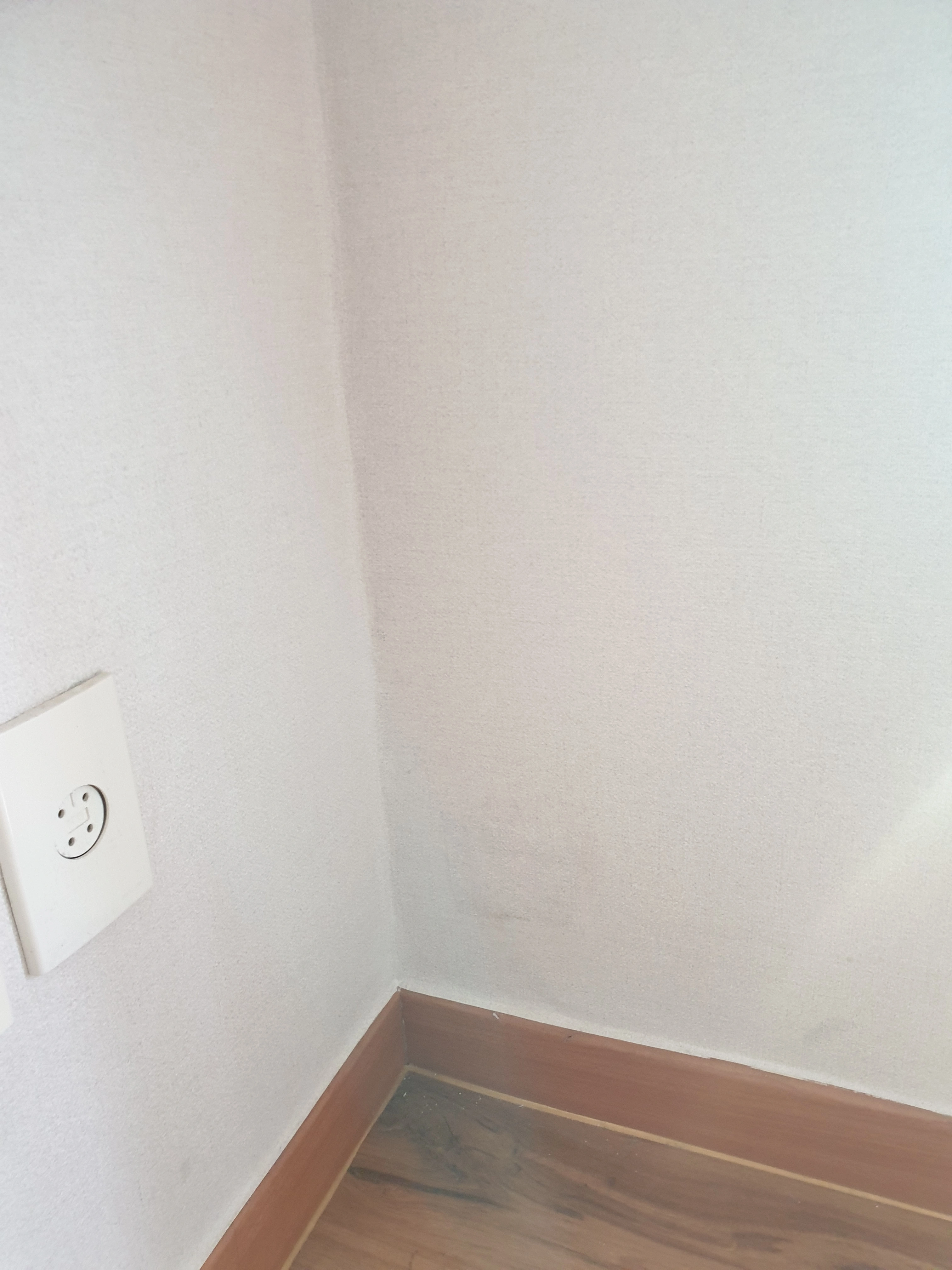 주방 벽 부분 교체 시공 후